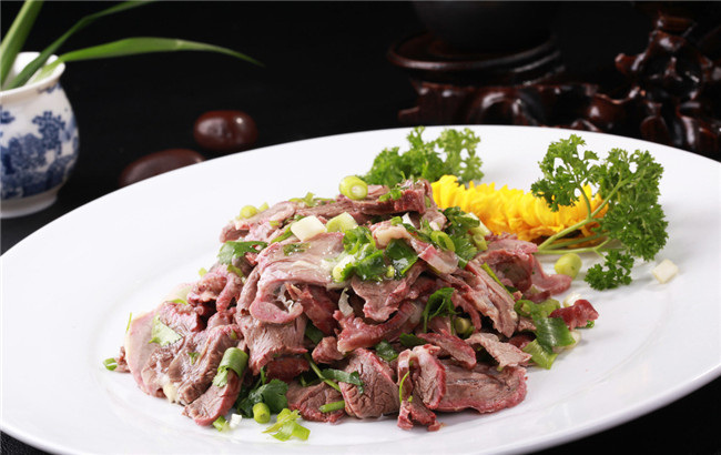 拌羊肉